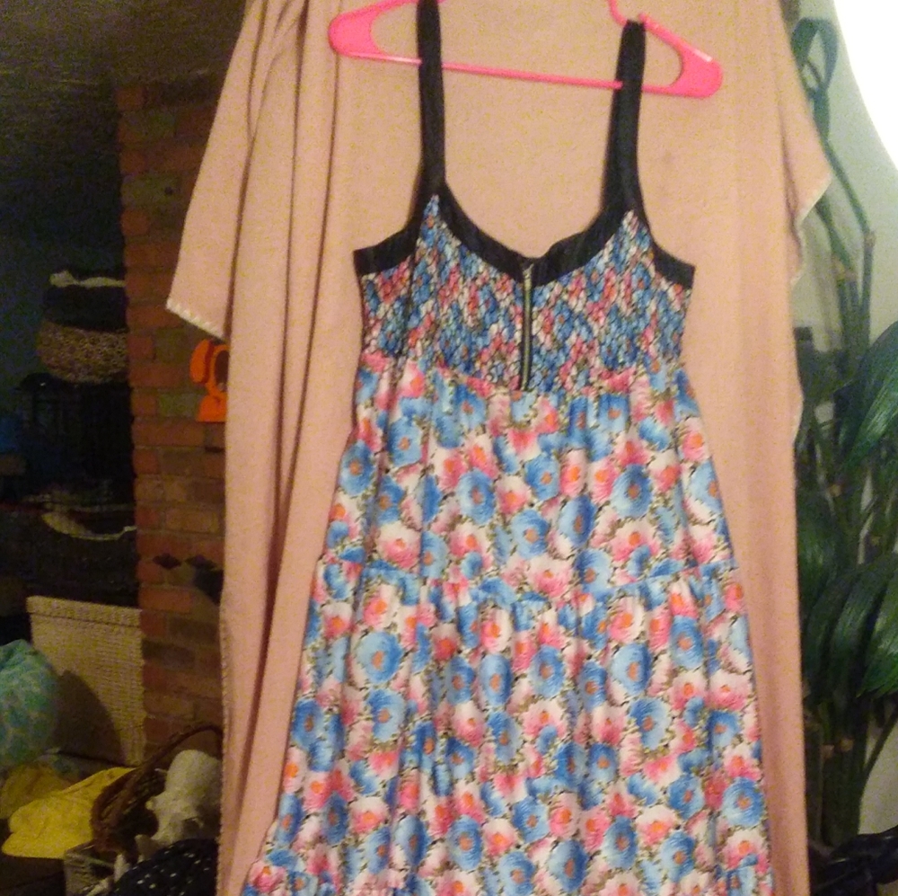 Bronson Sleeveless Pastel Floral Maxi Dress Size L